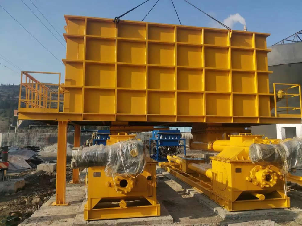 充填工業(yè)泵安裝現場(chǎng)1